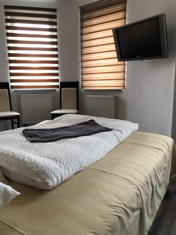 Kovacs Hotel Superior Vasarosnameny Luaran gambar